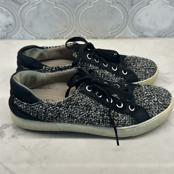 Naturalizer Tweed Sparkle Gym Shoes - Picture 4 of 5